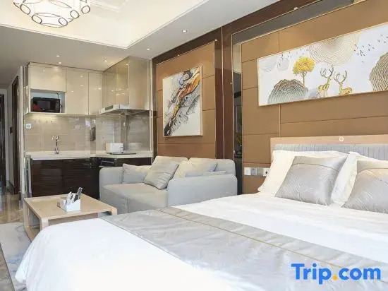 Liangting Boutique Holiday B&B (Houhai Duty-Free City Store)