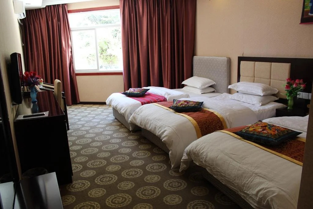 De Jin Hotel
