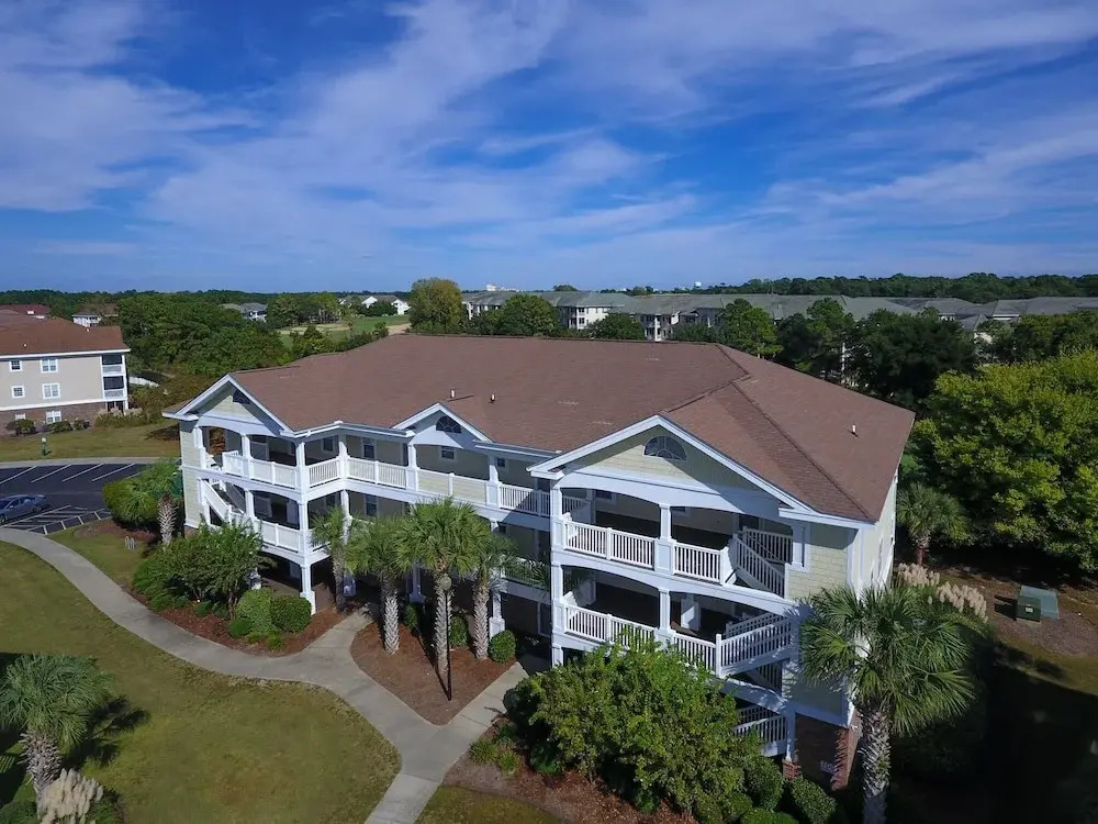 Ironwood #931 2 Bedroom Condo by RedAwning