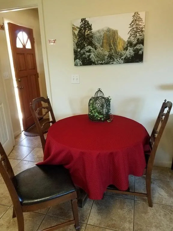 Yosemite Nights Bed & Breakfast