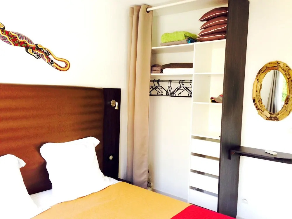 Apartment With one Bedroom in Le Gosier, With Enclosed Garden and Wifi