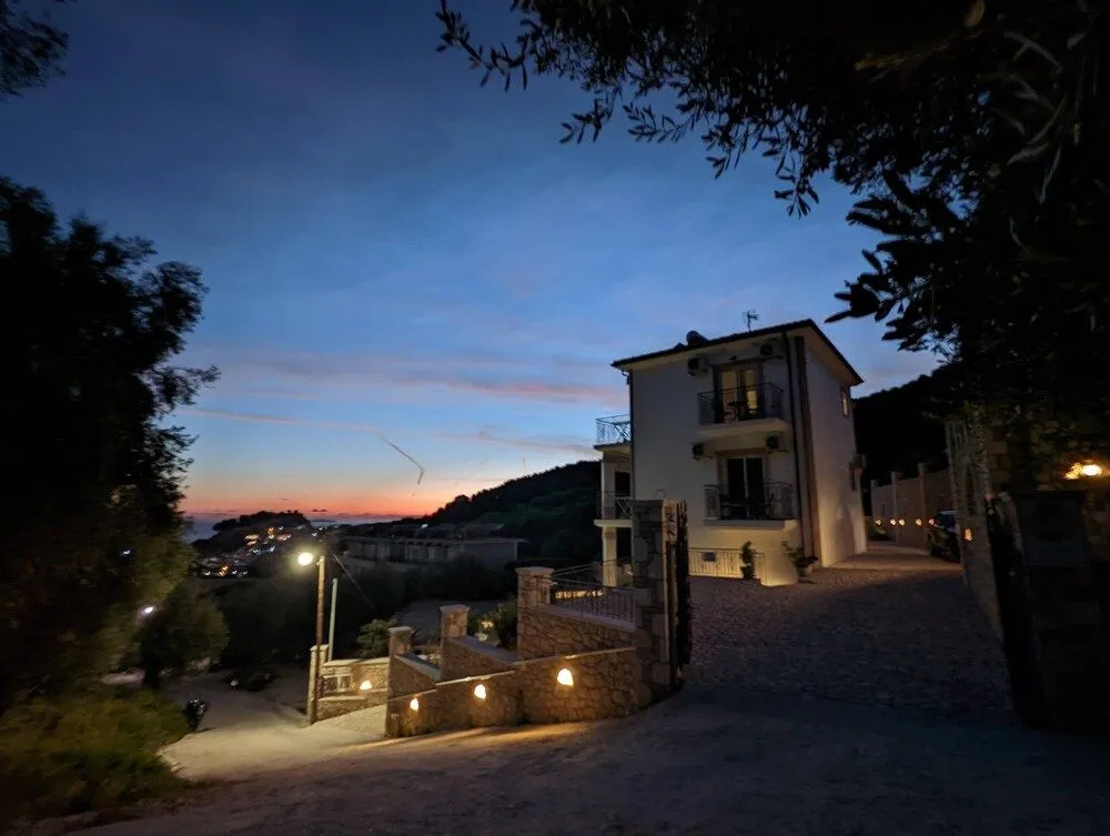 Natura Luxury Suites Parga