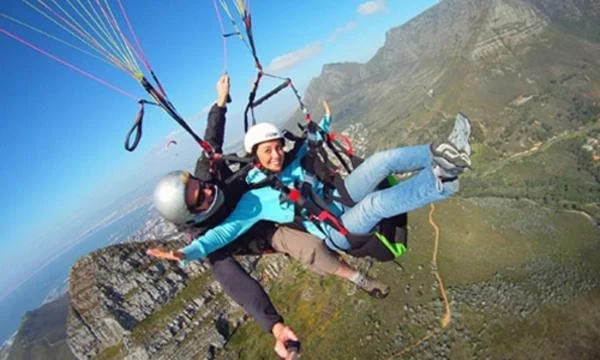 District Six Backpackers