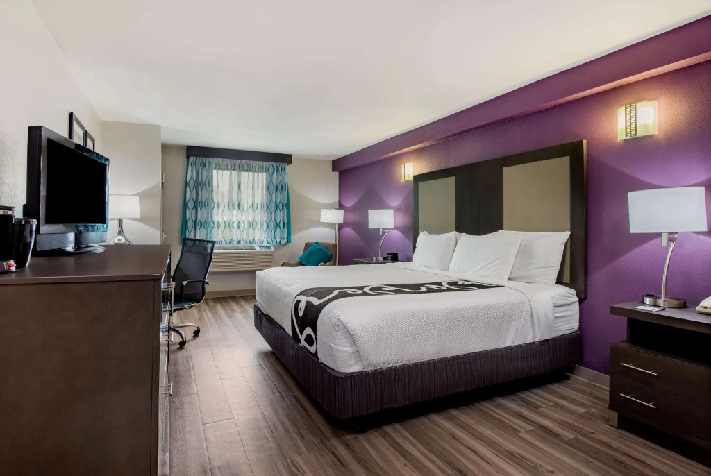 La Quinta Inn by Wyndham West Long Branch NJ Shore Area