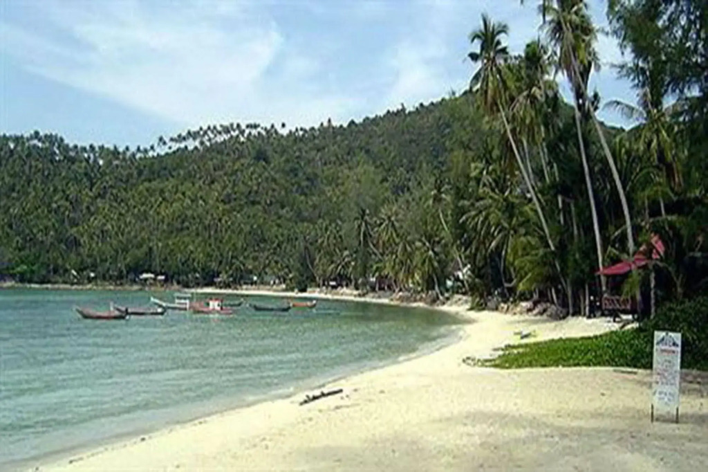 Double Duke Seafood & Bungalows