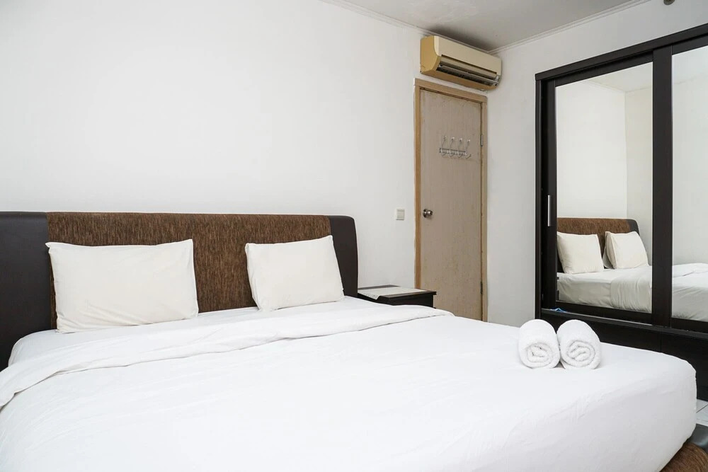 Spacious 1Br Apartment With City View At Paladian Park