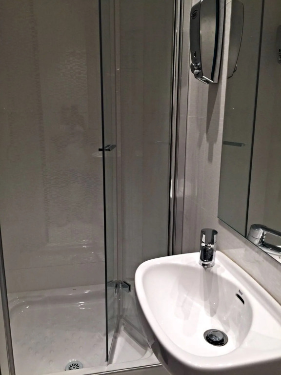 Roisa Suites