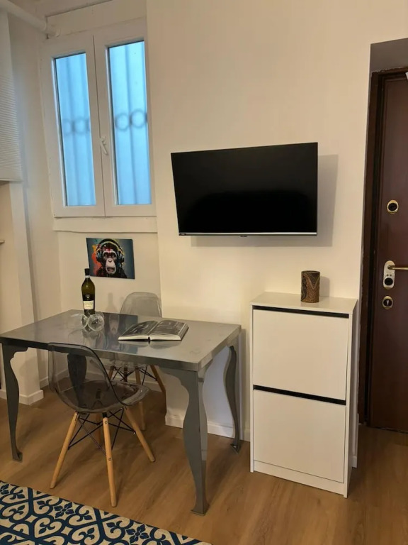 Venini - Cozy 2 Bdroom Apartment in Loreto Area
