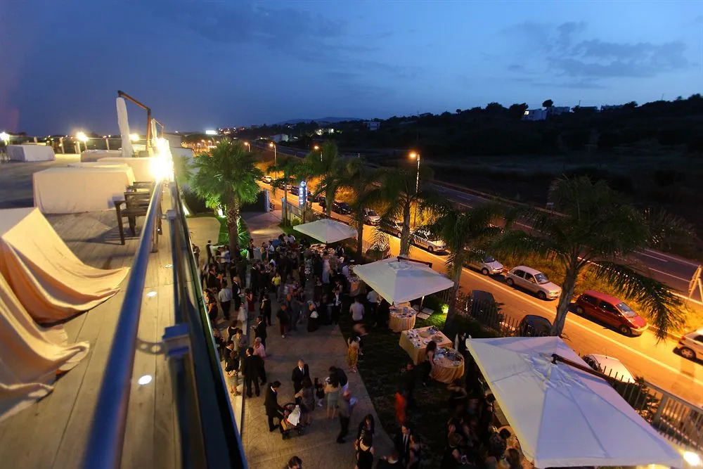 Sun Club Grillo