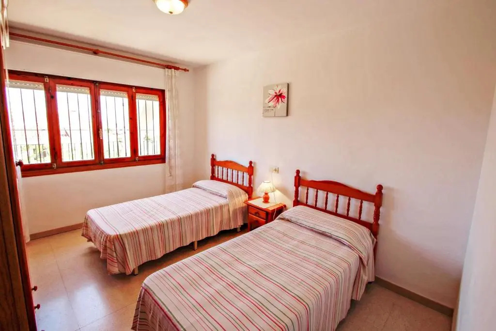 Laura-29A - pretty holiday property with garden and private pool in Calpe