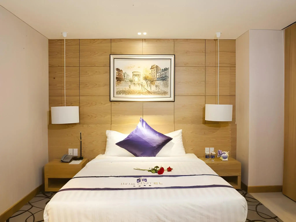 The IRIS SIGNATURE HOTEL AND SPA