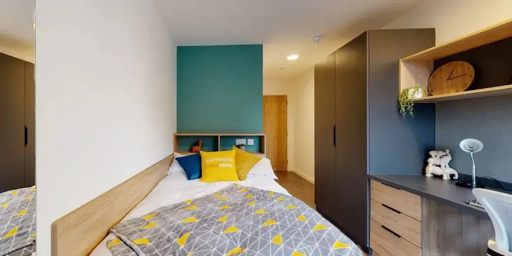 Canvas Arundel House in Coventry