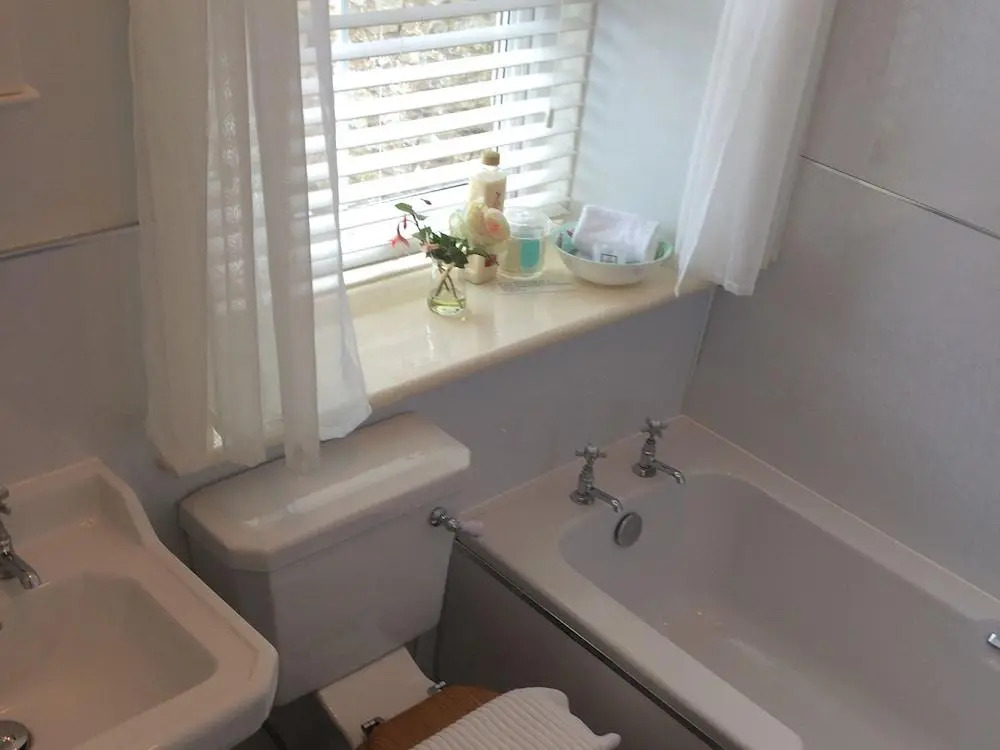 Milton House Studio Apartment Suites