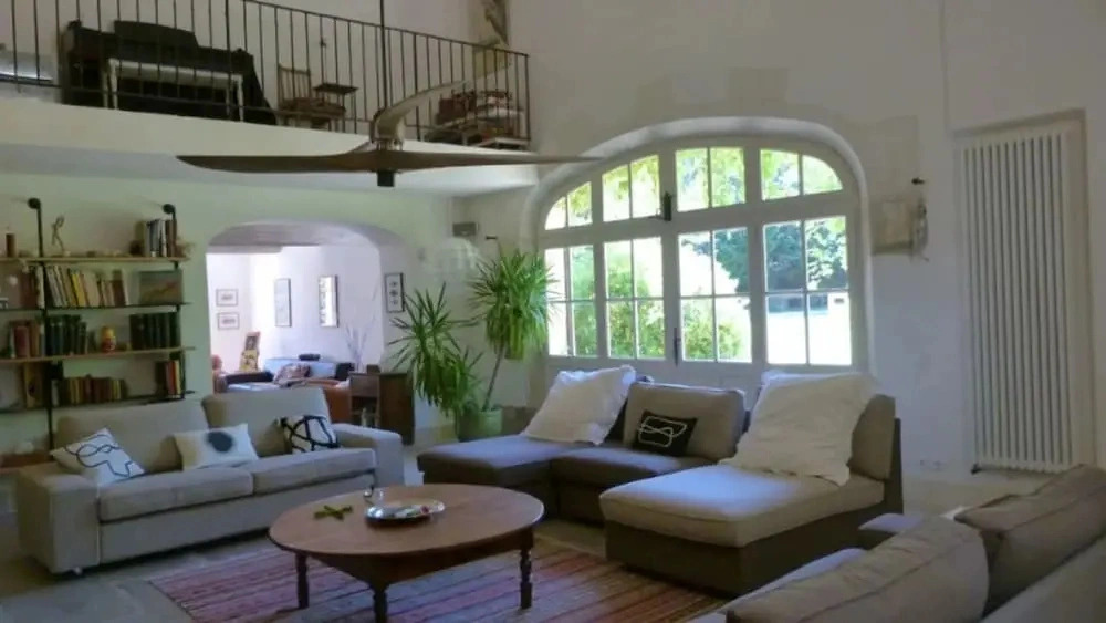 Provencal Villa for Nature Lovers in Lub ron