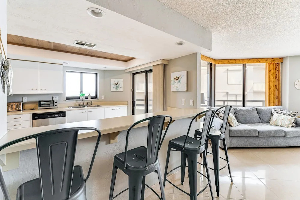 Daytona Beach Shores Condo w/ Oceanfront Pool!