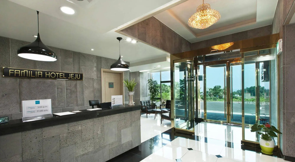 Familia Hotel