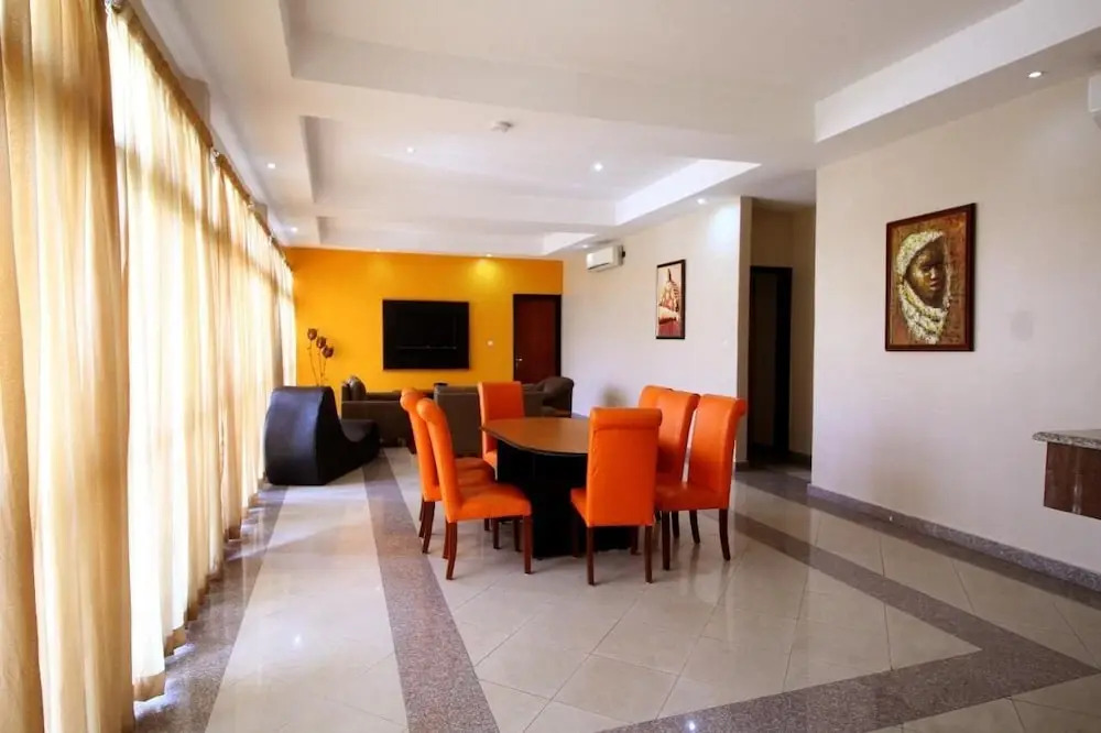 La Cour - Hotels