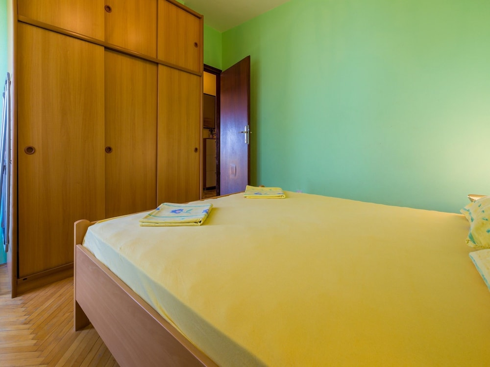 Apartment Mazor