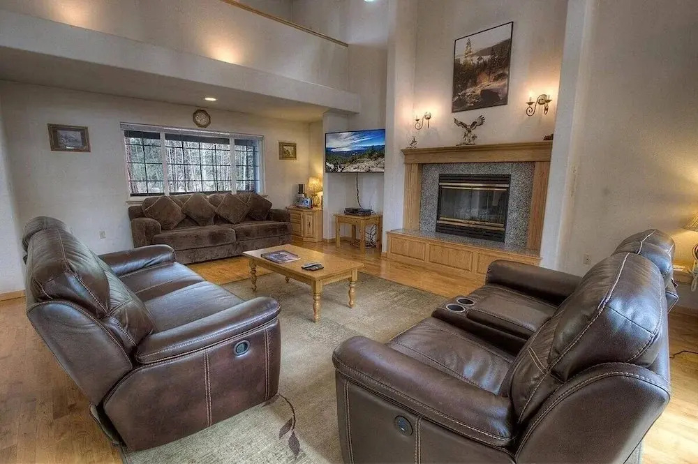 South Lake Tahoe - 4 BR Home Gas BBQ - LTA 8110