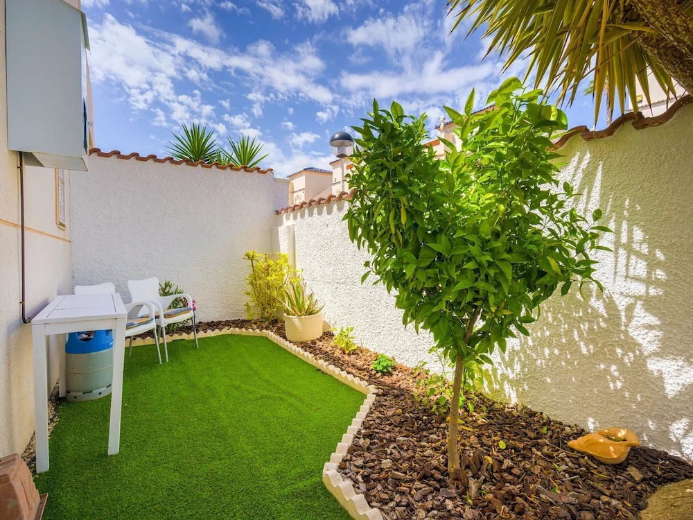 Modern Apartment Near Torrevieja in Alicante With a Roof Terrace