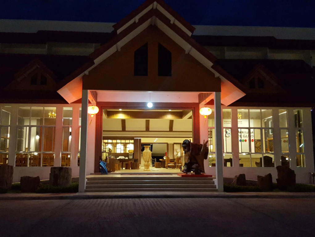 Silayok Grand Hotel
