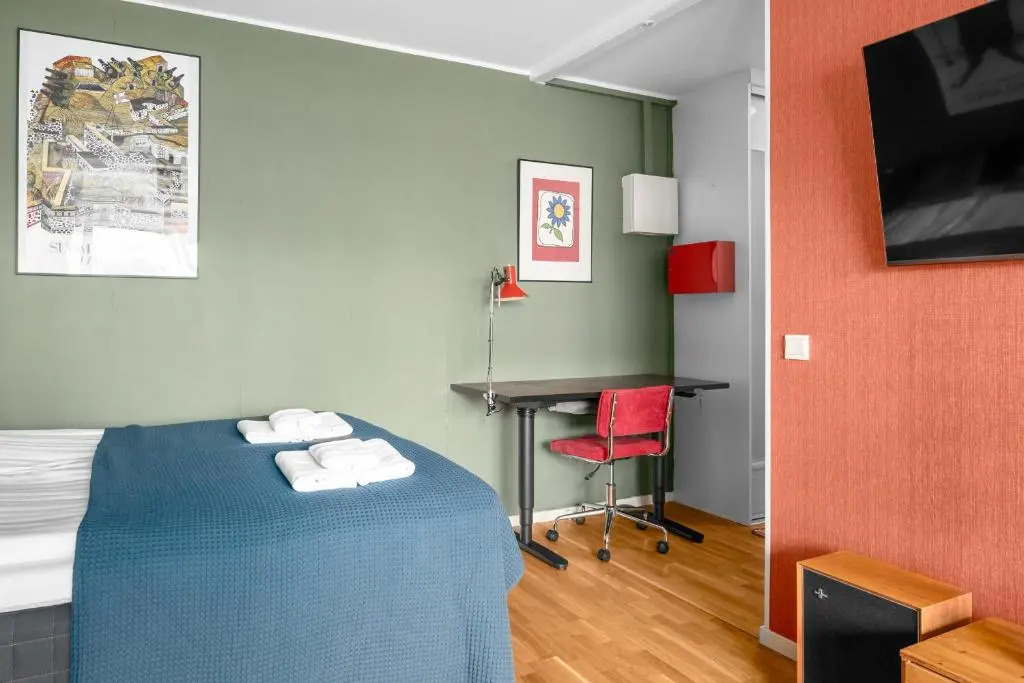 WeHost Spacious Traveller’s HQ Above Metro @Vilhonvuorenkuja 16