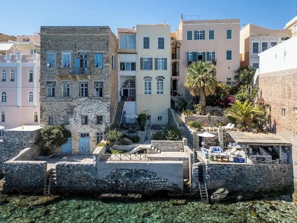 Seaside Neoclassical Property in Vaporia Ermoupoli
