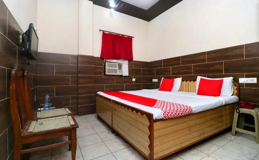 Suri Guest House By OYO Rooms