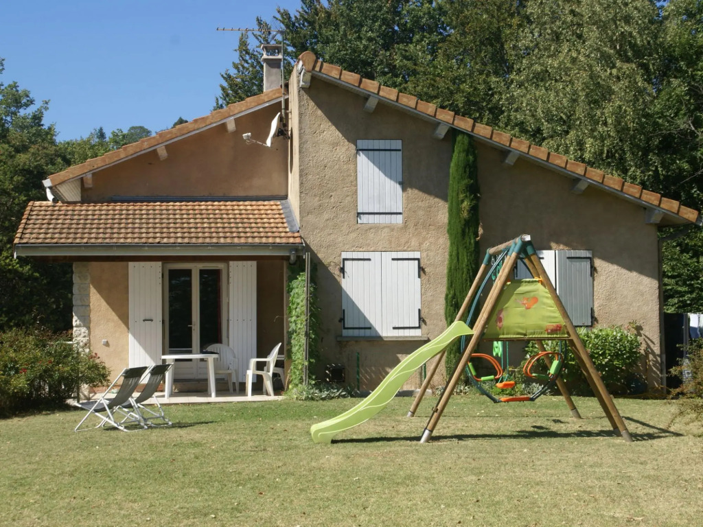 Relaxing Retreat in Bathernay