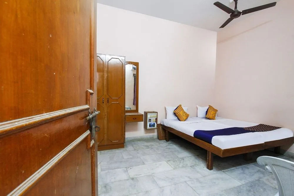 Spot on 49828 Hotel Meenakshi