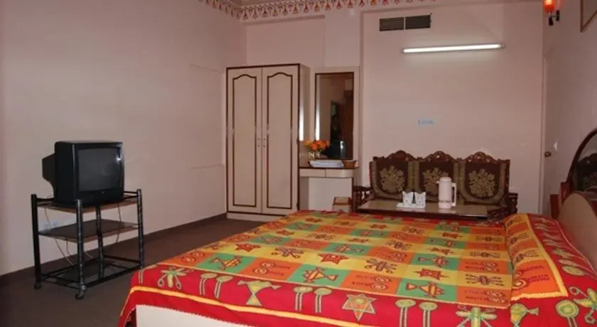 Hotel Surbhi Palace