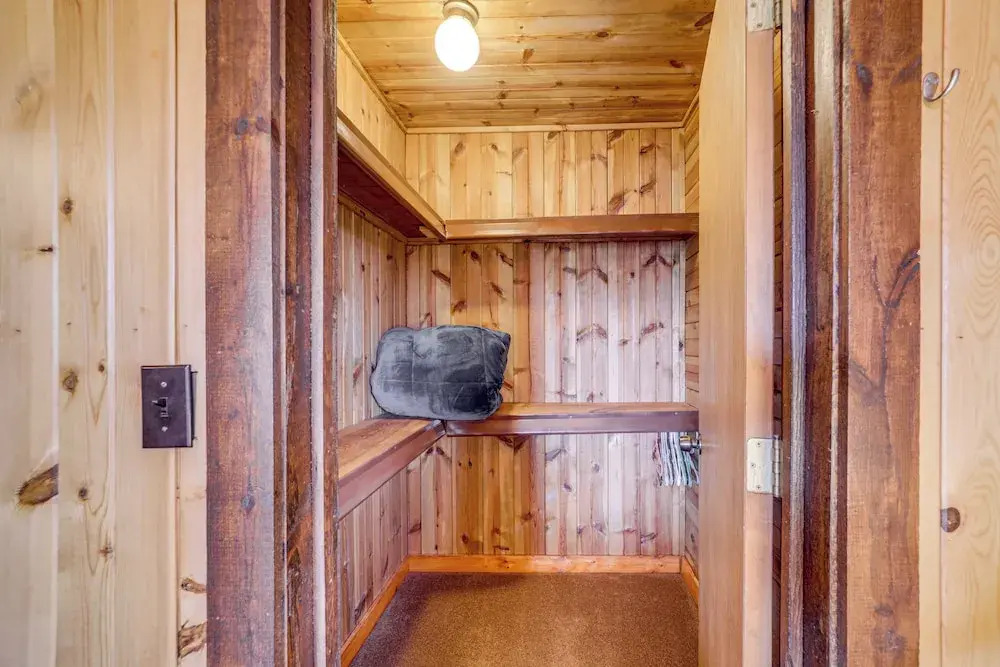 Mtn & Golf Course Views: Payson Retreat!