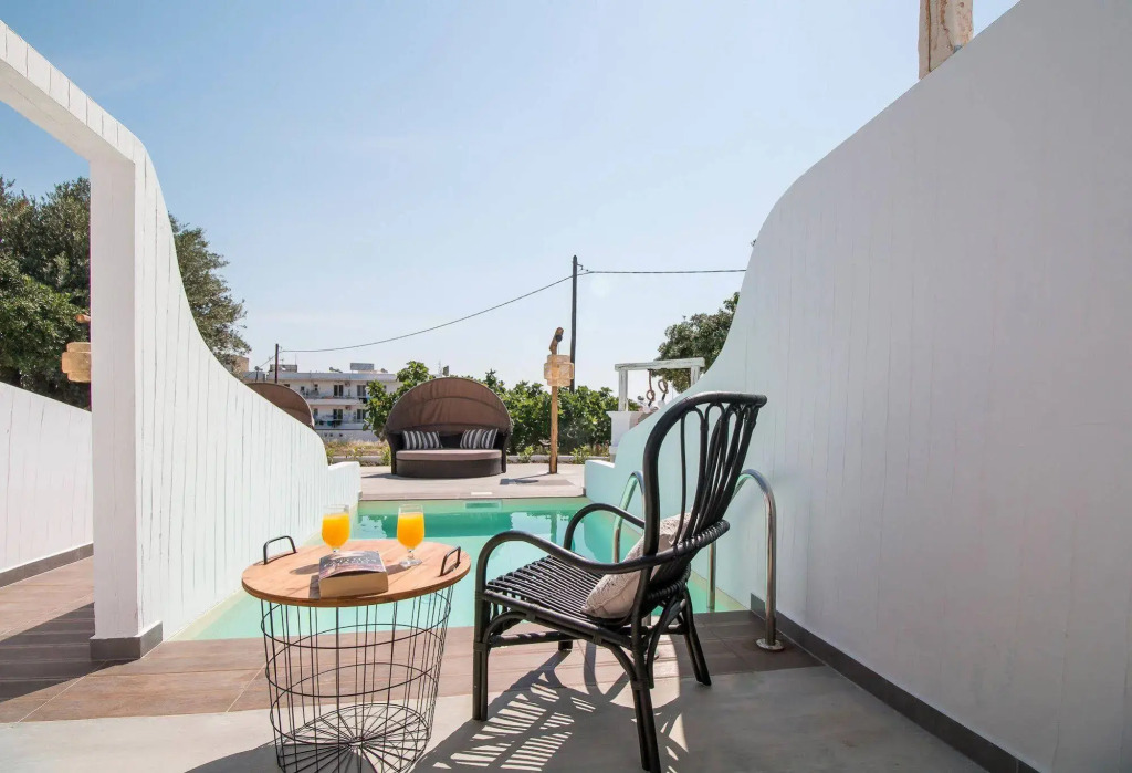 Malibu Boutique Studios & Bungalows