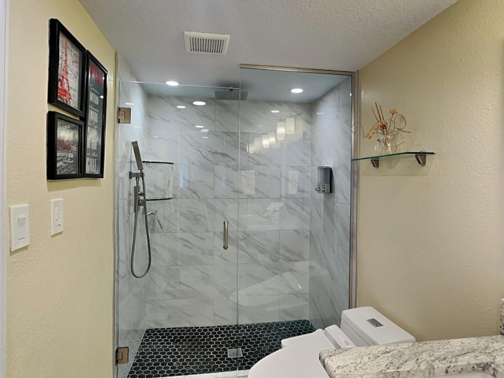 Arie Dam 404 by Ryson Vacation Rentals