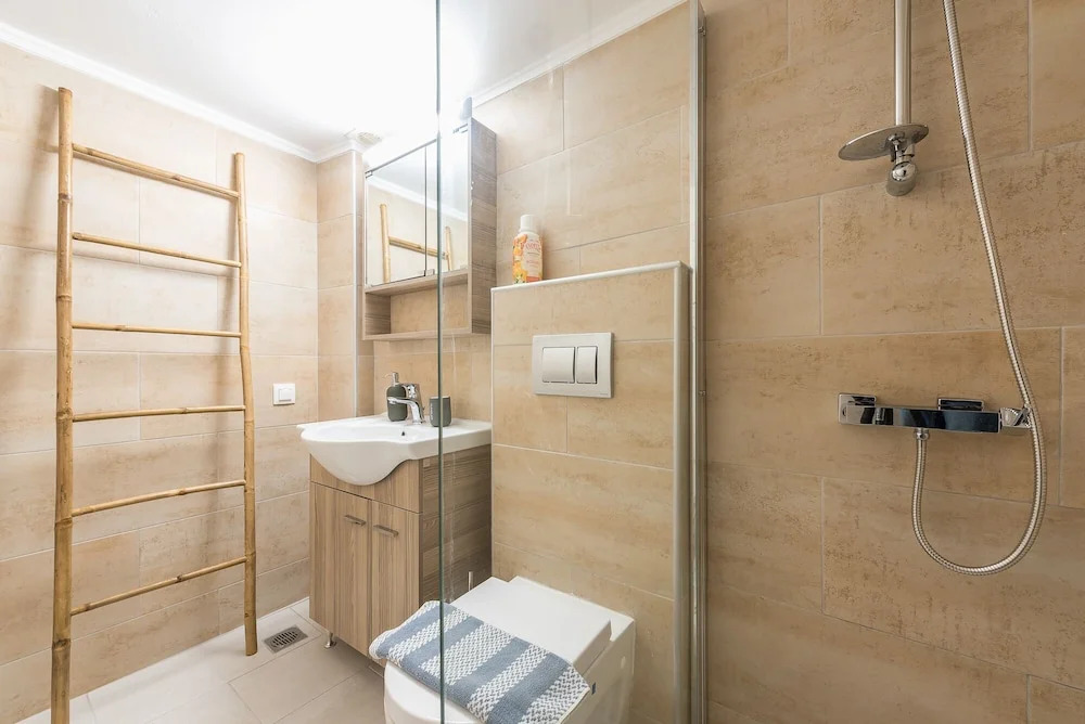 Acropolis Family Suite by Cloudkeys