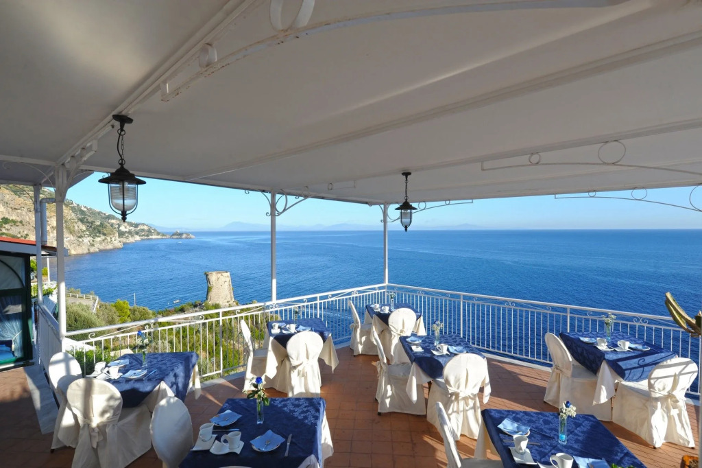 Hotel Torre Saracena