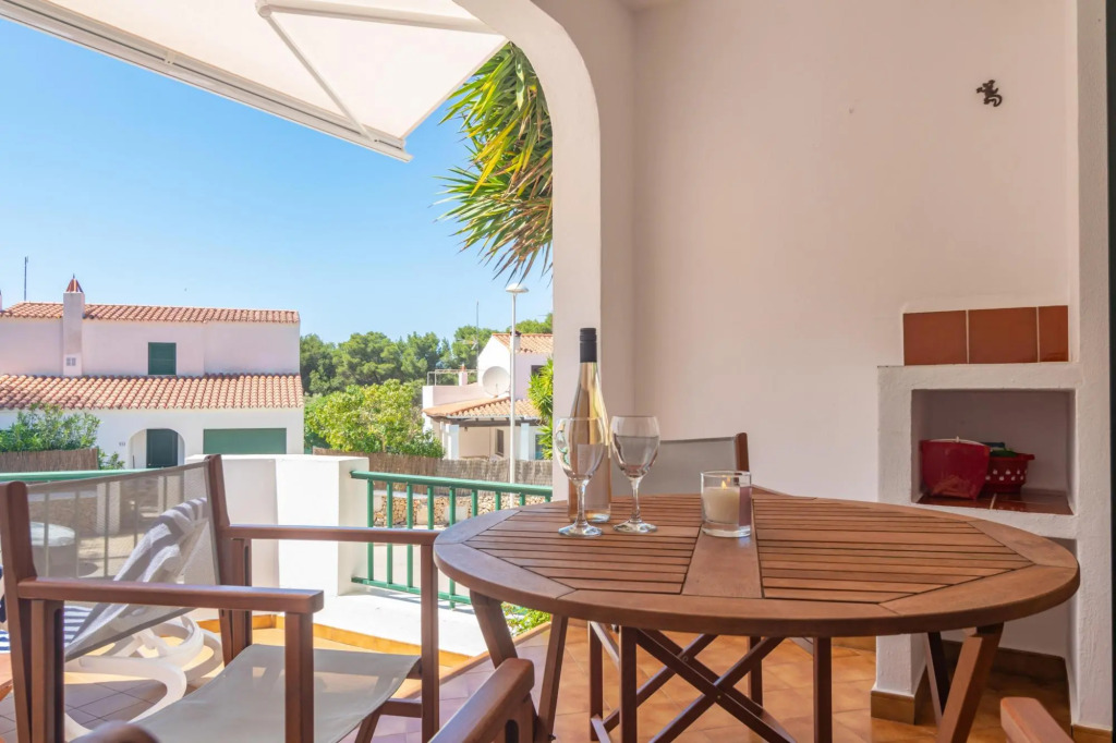SES FONTS C25 - Charming flat with shared pool and close to the beach Free WiFi