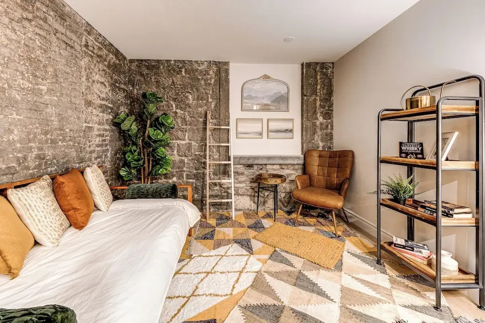 Bohemian Vieux Quebec Two Bedroom
