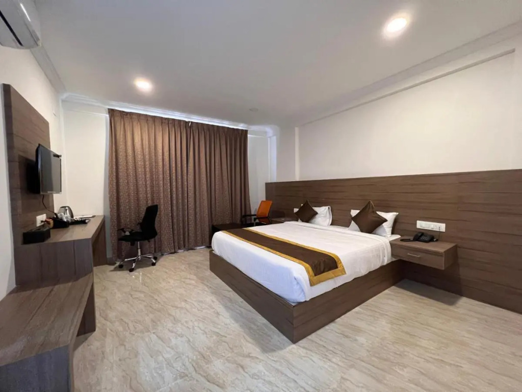 ECKO Sterling Inn Near Bangalore International Airport