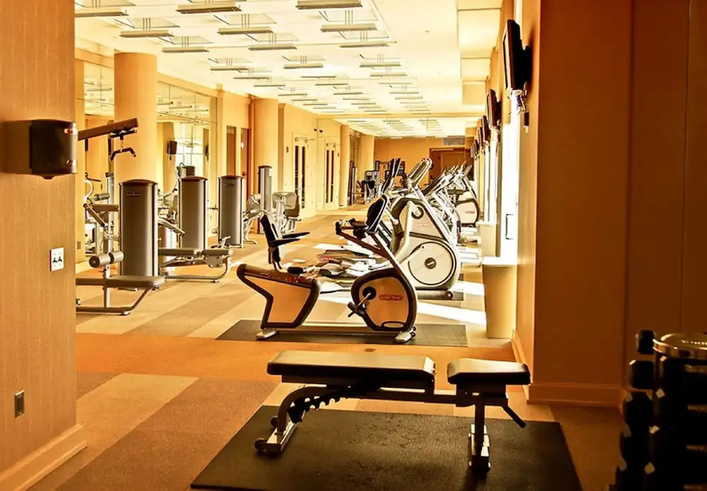 Global Luxury Suites in Rosslyn