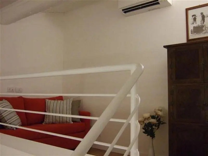 Apollo Apartment