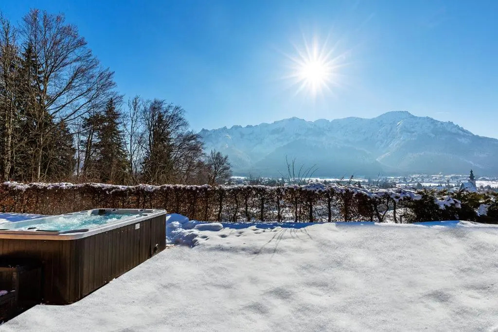 Luxus Ferienhaus Salzburg Chalet mit Pool, Sauna, Whirlpool, Kamin