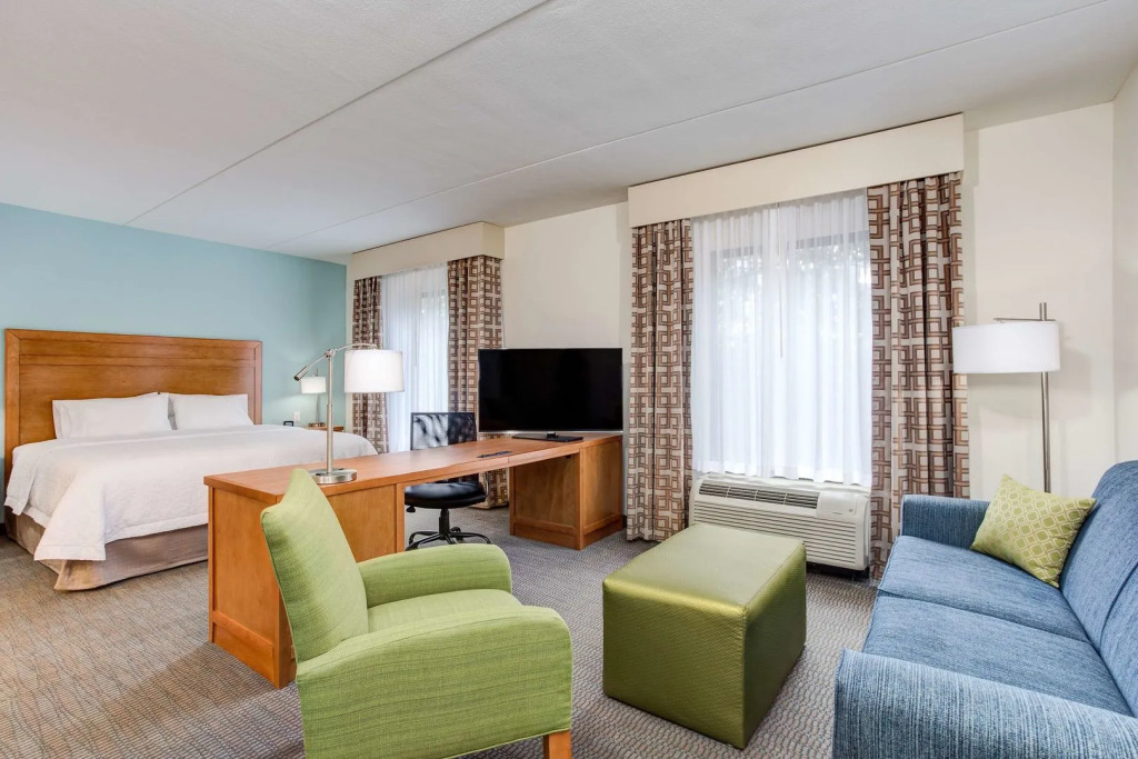 Hampton Inn & Suites Manchester, TN
