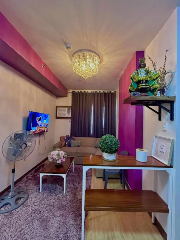 Romantic Purple 1-bedroom 5-8 pax in CDO