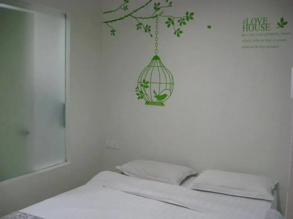 Hii-5 Hotel