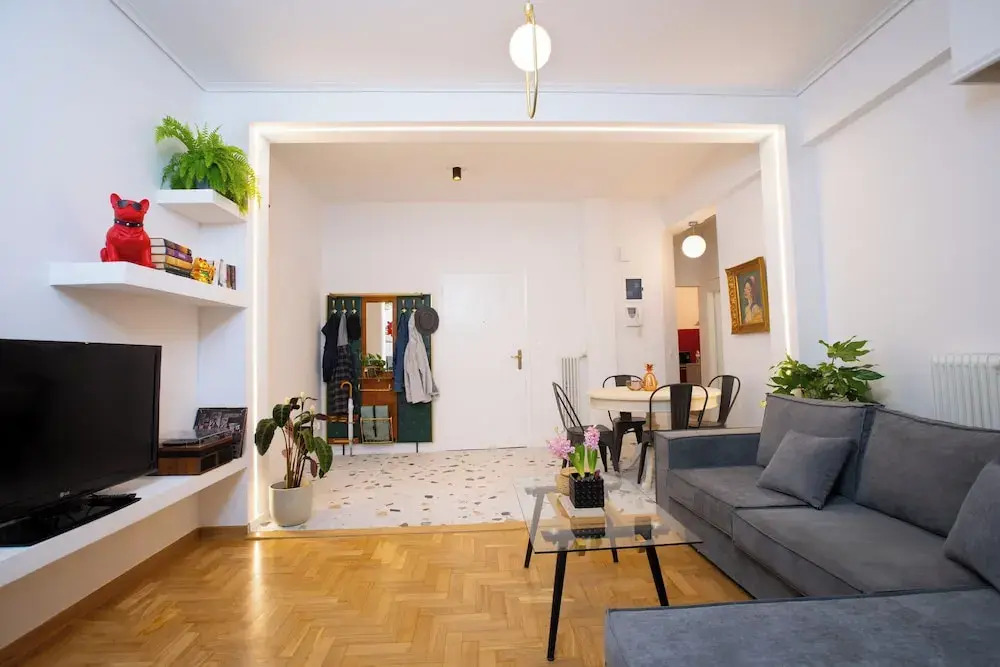 Ruby's Urban Residence Koukaki