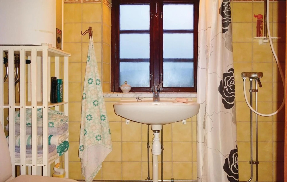 Awesome Home in Lövestad With 2 Bedrooms and Wifi