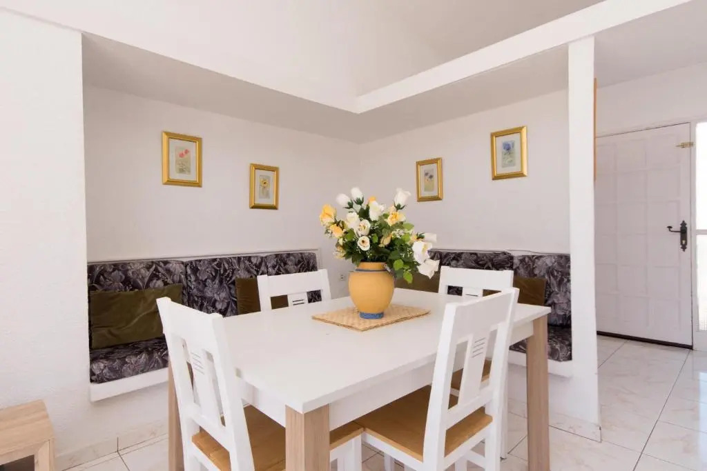 Las Flores 5 - Two Bed