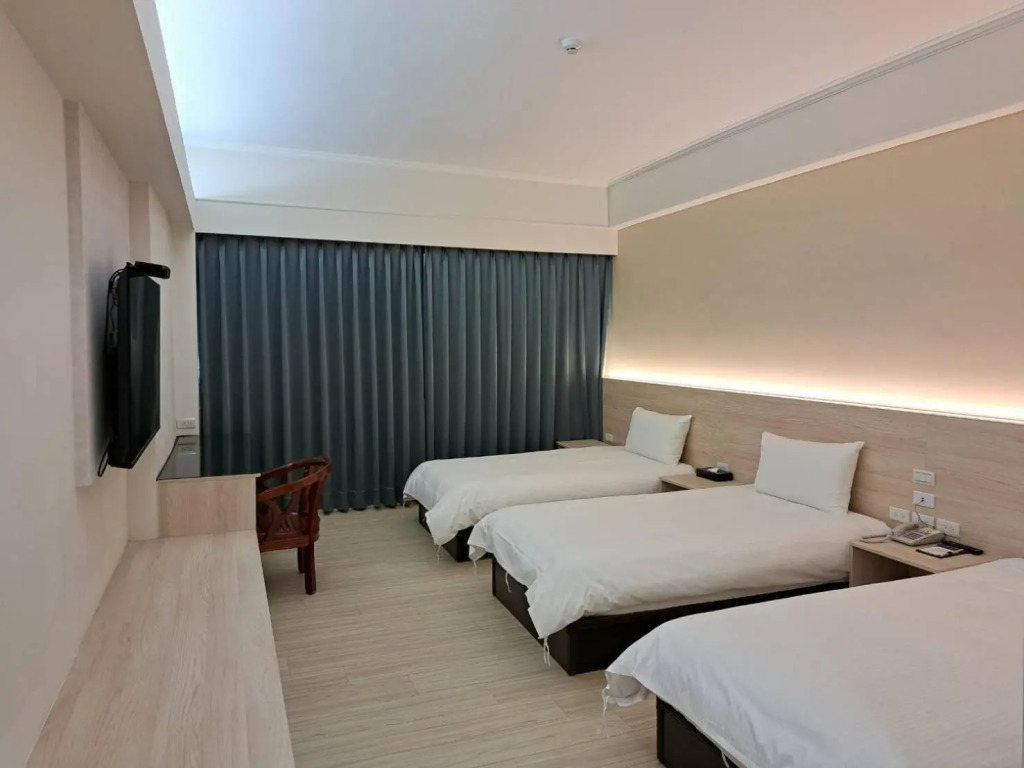 Hotel E -TUNG