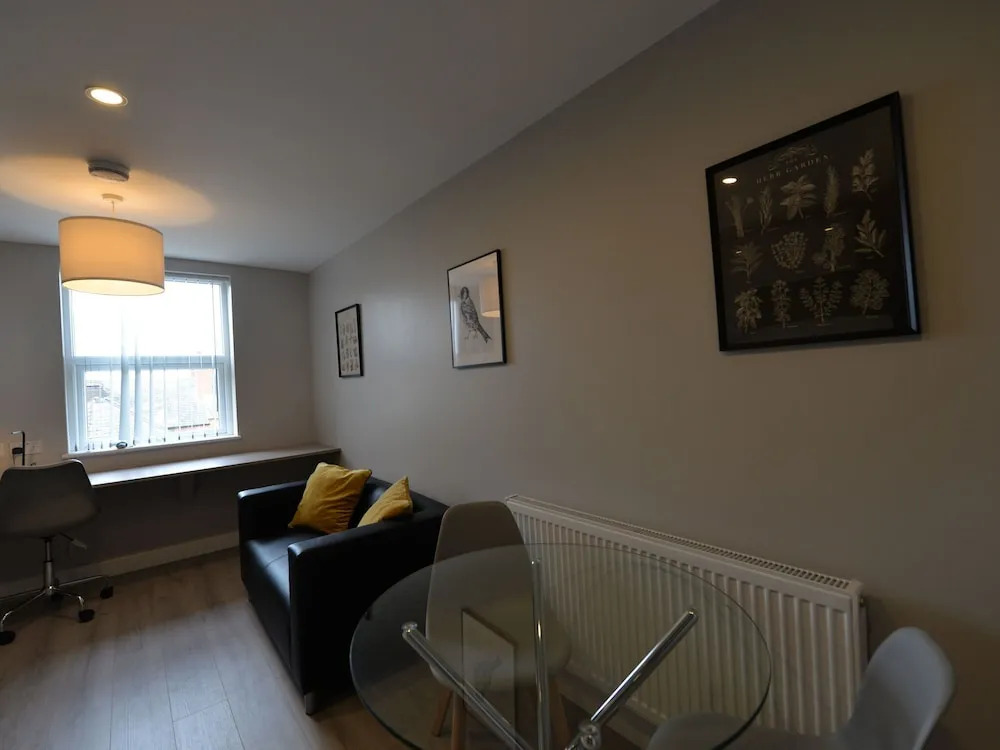 Simplistic Apartment in Coventry Near the Skydome Arena